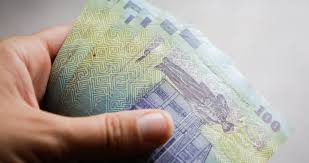 Ziare.com iti explica, in cadrul rubricii educatie financiara, ce sa faci daca vrei sa investesti bani pe bursa. In Ce Sa Investesti Dupa Pandemie