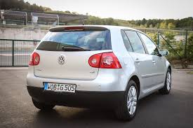 Not to mention led taillights, led daytime running lights (drl), and a panoramic sunroof to help you stand out from the crowd. Vw Golf 5 Gebrauchtwagen Check R V24 Magazin