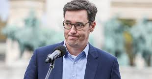 In a video posted to facebook, budapest mayor gergely karácsony said he would accept the nomination of his. Index Belfold Karacsony Gergely Kevesebb Penzbol Gazdalkodom Mint Tarlos Istvan