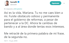 Muchos de ellos burdos, equivocaban en escribir mi nickname —con la b de @baradit en mayúsculas o usaban la misma plantilla —con la misma fecha y hora—, para inventar tweets delirantes. Jorge Baradit Frases