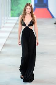 Boho maxi kleider cut out taille schlitz ärmellose durch die enge zusammenarbeit mit den angebundenen logistik partnern können wir über 170. Sommerkleider Mit Seitlichen Cut Outs Betonen Die Taille