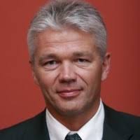 4200+ "Jániš" profiles