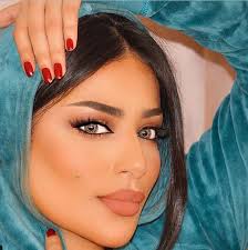 فسر ابن سيرين رؤية الخروج بدون حجاب بأنها دليل أن الرائي يعاني من الحظ السيء في حياته. ØªØ¹Ø±ÙÙˆØ§ Ø§Ù„Ù‰ Ø´Ø¨ÙŠÙ‡Ø§Øª Ù†Ø§Ø¯ÙŠÙ† Ù†Ø¬ÙŠÙ… Ù…Ù† Ø§Ù„Ù…Ø´Ø§Ù‡ÙŠØ± Ù…Ø¬Ù„Ø© Ù‡ÙŠ