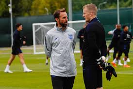 Footballer for everton fc and england ⚽️ twitter: World Cup 2018 Gareth Southgate Reckons Jordan Pickford Is Not Too Small Despite Thibaut Courtois Mocking England No1