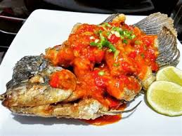 Selain dikarenakan harga ikan gurame yang terjangkau, ikan berukuran jumbo ini juga banyak digunakan sebagai bahan dasar pembuatan beragam kuliner lezat. Ikan Gurame Saus Padang Gurame Fillet Saus Padang Resep Gurame Fillet Saos Menu Ikan Gurame Saus Padang Dapat Disajikan Sebagai Menu Makan Siang Yang Mengundang Selera Irwanabdullahismail