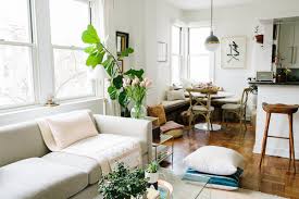 The colette banquette features a modern tufted tightly upholstered seat and back perfect for fabulous closet. Banquette Built In Benches Add Smart Kitchen Seating Apartment Therapy