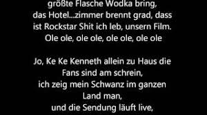 Слова песни kenneth allein zu haus, которую исполняет kay one. Soundhound Rockstar By Kay One Nyze Benny Blanko