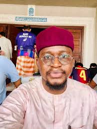 If your teen's idea of “taking notes” in class is writing everything the  teacher puts