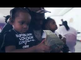 Da uzi c'est le premier qui en itw a dit kaaris a mit le rap de sevran en lumière. Last Call Rio Da Yung Og Paroles Traduction Francaise