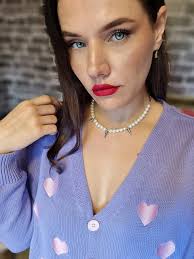 Collar de perlas hecho a mano con pinchos inspirado en Machine Gun Kelly:  collar unisex MGK de plata perlada y estilo punk que se usó en el Festival  de Cine de San