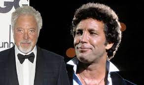 Sir tom jones' estranged son has been filmed busking to his father's hit songs in the us. Tom Jones Lovechild Is Sir Tom Jones Close To His Son Jonathan Berkery Music Entertainment Moradabad News Moradabad Business
