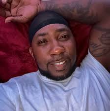 What car wheel color and style should I choose?