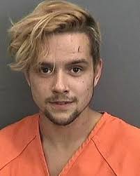 Man arrested after threat to stab elementary school kids because of their  'obnoxious pride in US'