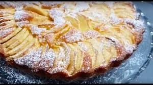La Tarte Indemodable Facile Et Rapide Youtube Fun Desserts Food Recipes