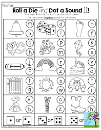 Roll A Die And Dot Or Color The Beginning Sound Tons Of Hands On Printables Beginning Sounds Worksheets Kindergarten Phonics Worksheets Phonics Worksheets