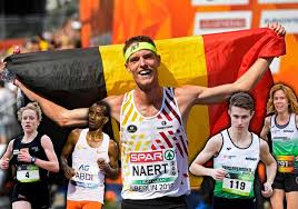 Deelstra eindigde als 44ste in 2.37.05, op 9.45 minuten van de keniaanse winnares peres jepchirchir, holterman arriveerde als 63ste in 2.45.27, ruim 18 minuten later dan jepchirchir. Deze Vijf Belgen Stomen Zich Klaar Voor Warme Olympische Marathon Tussen Schitteren En Overleven Afzien Wordt Het Sowieso Olympische Spelen Hln Be