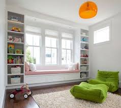 Fensterbank Innen 30 Beispiele Wie Sie Die Fensterbank In Sitzbank Verwandeln Fensterbank Innen Wohnzimmer Fenster Vorhange Einrichtungsideen Schlafzimmer