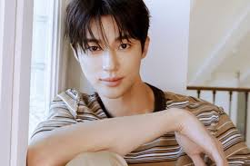 Lovely Runner" Byun Woo-seok “I could relate to Seon-jae, who likes only  one person for 15 years”