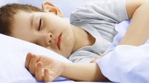 L'organisation des rythmes du sommeil est progressivement acquise grâce à l'alternance veille/sommeil de la période fœtale jusqu'à l'âge de 20 ans. Apnee Du Sommeil Une Maladie Mortelle Qu On Peut Eviter