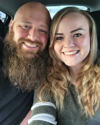 Is there a good resturant around The Roosevelt that has good food (not too  fancy with tiny portions