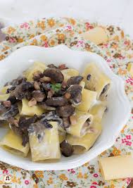 Ecco la ricetta funghi trifolati bimby. Pasta Funghi E Philadelphia Un Primo Piatto Facile E Veloce Arricchito Con Cubetti Croccanti Di Pancetta I Funghi Champignon O M Ricette Idee Alimentari Cibo