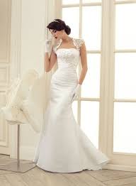 In professionellen brautmodengeschäften finden sie alle accessoires und natürlich auch die hochzeitskleider. Platinum Collection Lavie Brautmode Bochum Am Ruhrpark Wedding Dresses Dream Dress Wedding Dresses 2014