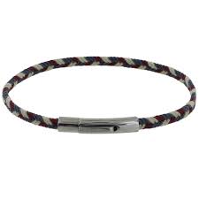 Longtemps réservé aux dames, la mode actuelle permet au bracelet ou rivière en diamant pour homme d'être la grande tendance du moment. Bracelet Homme Tresse En Coton Bleu Blanc Rouge