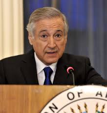 El próximo ministro del exterior Heraldo Muñoz, luego de ser presentado como el próximo canciller, se refirió al fallo de la Corte de Justicia Internacional ... - mu%25C3%25B1oz