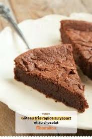 Vite Fait Et Surtout Bien Fait Ce Delicieux Gateau Au Yaourt Et Au Chocolat Cuisine Marmiton Gateau Chocolat Facile Recette Gateau Chocolat Gateau Chocolat
