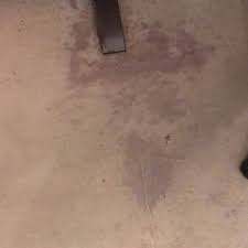 Reinigungstipps für teppich, wand und polstermöbel. Rotweinflecken Aus Teppich Entfernen Reinigung Flecken Wein