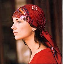 Discover 7 head scarves & hats and hair styles ideas