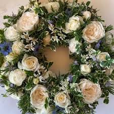 The arrangement needs to be classy, beautiful, personal and of the very highest quality. Northamptonshire Funeral Flowers Funeral Flower Arrangements