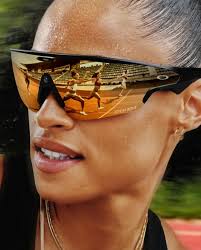 honestav97 “LIVIN' WRONG” A HAPPY PLACE PRODUCTION Director