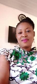 What does it mean to dream about sharing food and receiving a piece of  paper?