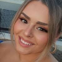 Alyssa Knowles's Instagram, Twitter & Facebook