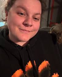 Ashley Leary (@razzlebazzle_resale) • Instagram photos and videos