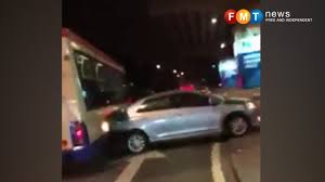 Tindakan itu sebenarnya menyukarkan tugas pemandu bas rapid kl untuk berhenti bagi mengambil serta menurunkan penumpang hospital. The Rapidkl Bus Driver From Hell No He Is Not Dead Weehingthong