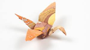 Geldscheine falten fliege geldschein falten hochzeit fliege aus geld basteln in 4k geldscheine falten herz geld falten zum herz einfaches diy origami herz zum geldgeschenke basteln das geldscheine falten mit einem weiteren geldschein wiederholen dann die zwei gefalteten. Geld Falten Kranich Vogel Aus Einem Geldschein Falten Youtube