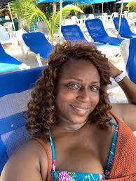 Look 👀 I'm sooo happy to be here. My favorite thing to do