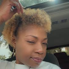 Bare face Wendy and cute Irene at the back 😍😍