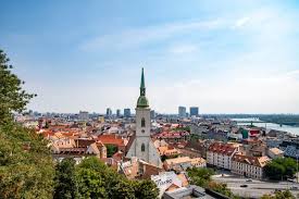 Slowakije is niet het eerste land waaraan je denk voor een stedentrip. Slowakije Voor Beginners De Nederlandstalige Reisgids Voor Slowakije