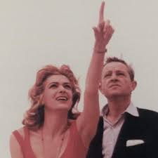 Όλα τα τελευταία νέα, άρθρα, απόψεις, για μελίνα μερκούρη. Melina Merkoyrh Zyl Ntasen Enas Diaxronikos Erwtas Culturenow Gr