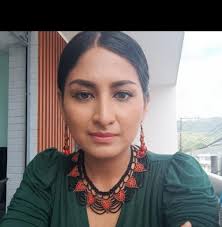 Kerlly E. Rivadeneira