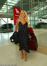 The Bachelorette S Ali Oetjen And Taite Radley Kiss At Sydney Airport Boutique Collection Slip Dress Fashion