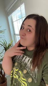 Kristy Lemay's Instagram, Twitter & Facebook