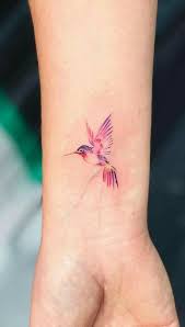 Small Bird And Rose Tattoo Pin De Ann Nielson En Tatto Disenos Tatuajes Elegantes Tatuajes Delicados Tatuajes Chulos