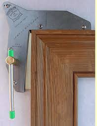Make installation easier and avoid miter cuts by using with bullseye routed rosette style corner blocks and colonial style plinth blocks that also add more architectural detail and interest to the room. Clam Clamp Miter Clamps For Perfect Miters Fast On Door Casings Window Casings