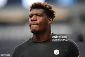 152 Darnell Washington American Football Player Stock Photos, High-Res  Pictures, and Images