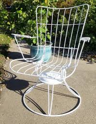 Vintage Mid Century Modern Patio Lounge Chair By Homecrest Etsy In 2020 Modern Patio Patio Lounge Patio Lounge Chairs
