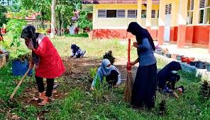 Sukacita dimaklumkan pihak sekolah akan mengadakan program gotong royong sebagaimana ketetapan berikut tarikh 3 mei 2017 sabtu masa. Warga Sekolah Bergotong Royong Hadapi Libur Semester Matra Pendidikan